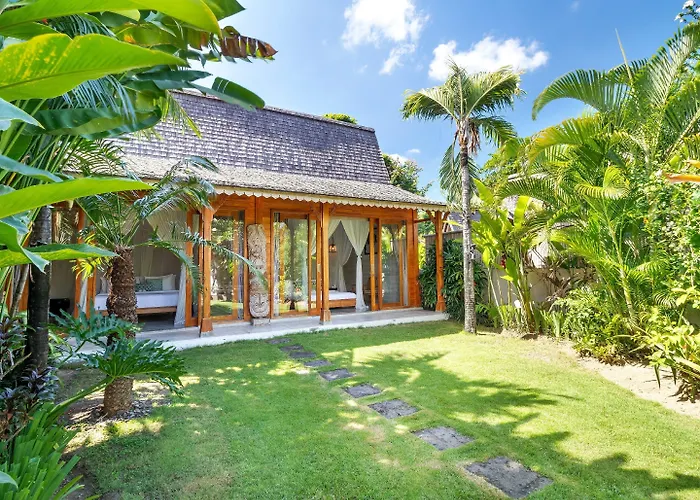 Villa Little Mannao By Finder